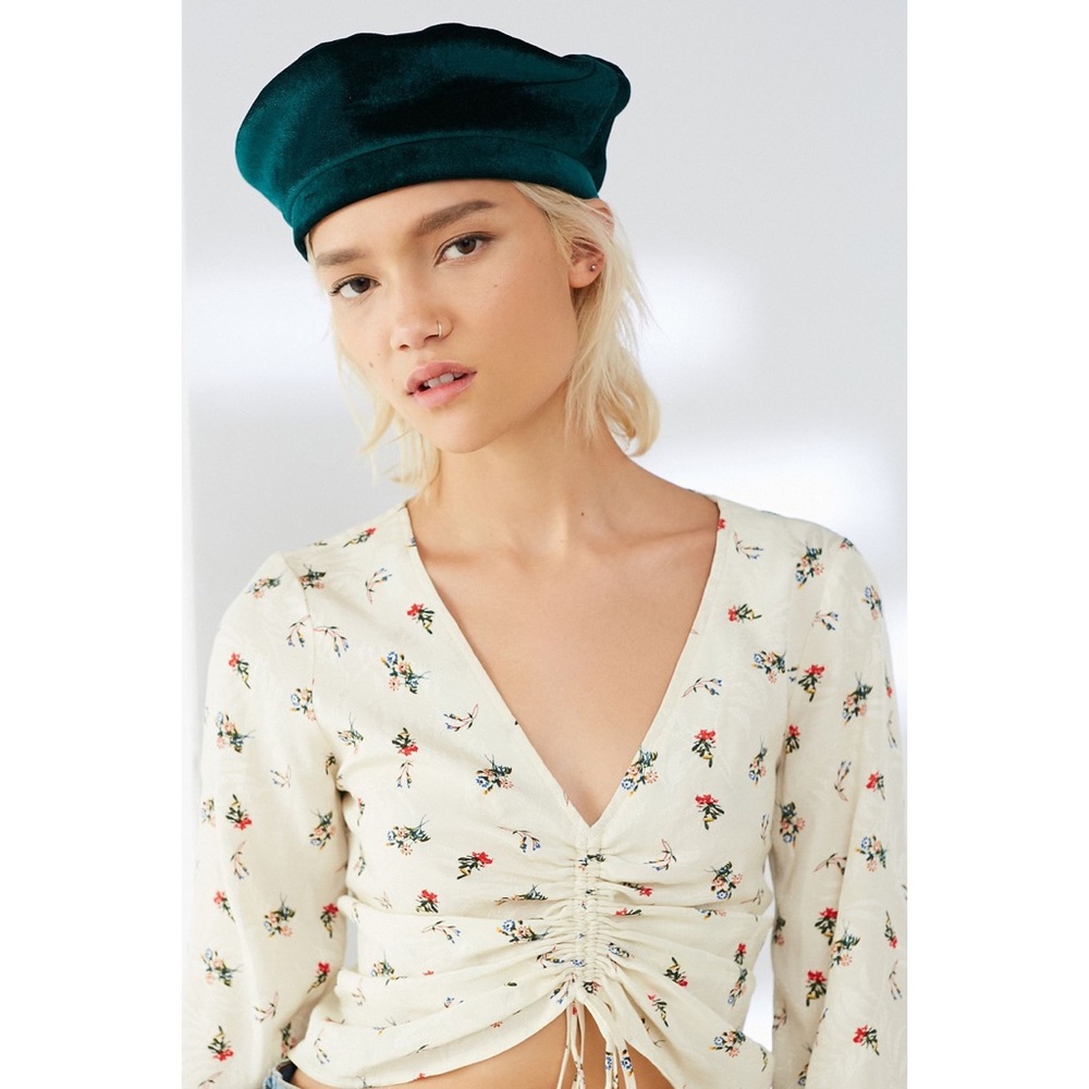 Emerald green velvet beret